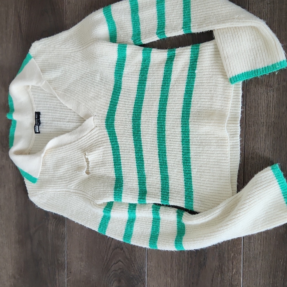 CENTRAL PARK WEST Sweater Women Small Green Stripe Ivory Pullover V-Neck Collar
